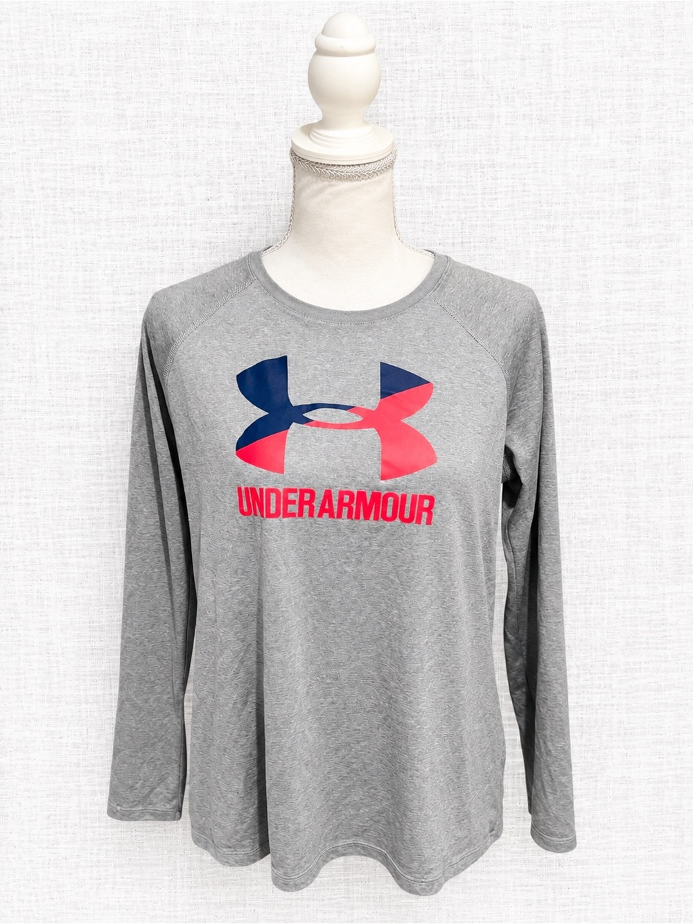 Under Armour HeatGear Youth XL Gray Long Sleeve Logo Shirt YXL